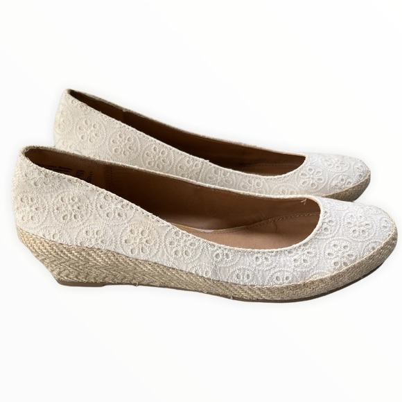 American Eagle Wedge Espadrilles Size 8 - Picture 3 of 7